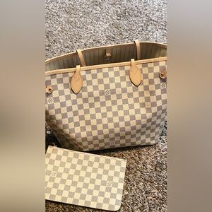 Louis Vuitton Neverfull MM